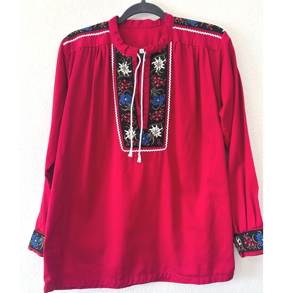 "Marke Wenet" Tops - Vintage‎ Folk Embroidered Red Alpine Peasant Cottagecore Top SZ 40 (see msrmt))